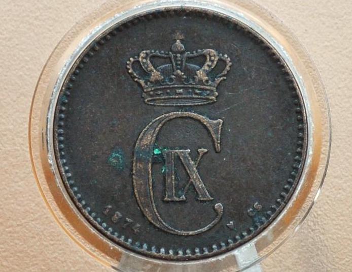 1800s Danish 2 Ore, Porpoise / Dolphin Coin - XF - 1800s Denmark Dolphin Coin / Porpoise Coin, Denmark 2 Ore 1897, 2 Ore 1881 - Image 8