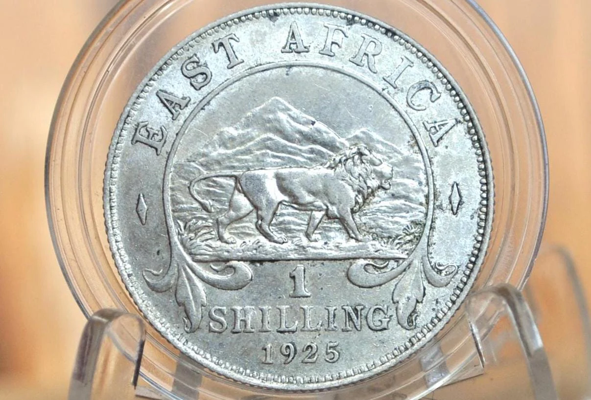 1925 East Africa Silver 1 Shilling - Choice AU Condition - One Shilling East Africa 1925 UK Issue East Africa - Image 3