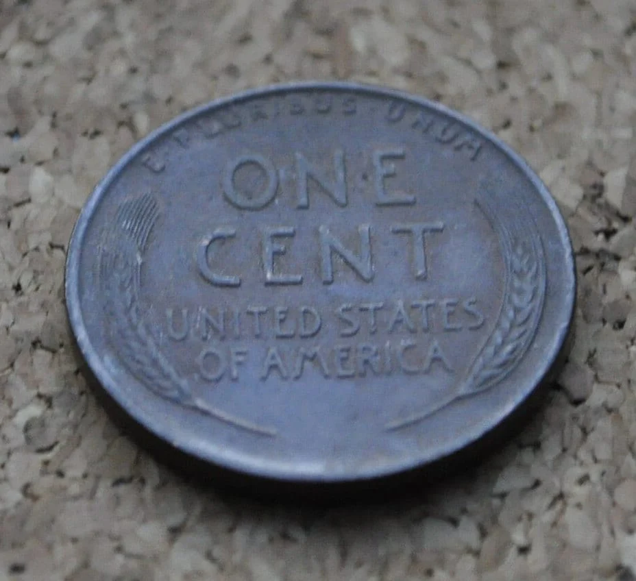 1930 Wheat Penny - 1930 P Wheat Penny - EF (Extremely Fine) Condition - 1930 Wheat Cent - 1930 P Wheat Cent - 1930 Penny - Philadelphia Mint - Image 4