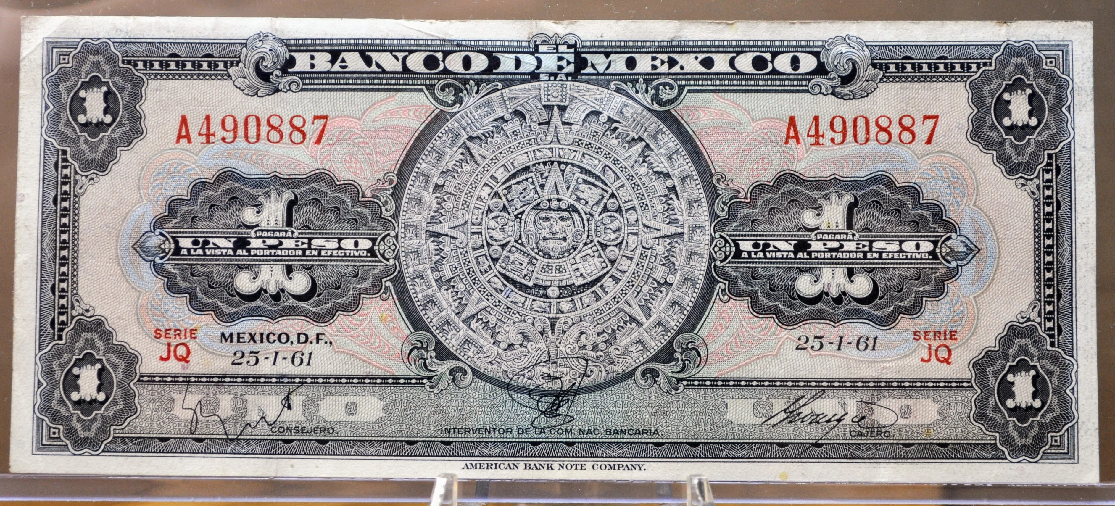Bank of Mexico 1 Peso Bank Note - Aztec Calendar Design - Choose by Year - Banco de Mexico One Peso Aztec Calander Note - 1948-1965 - Image 10
