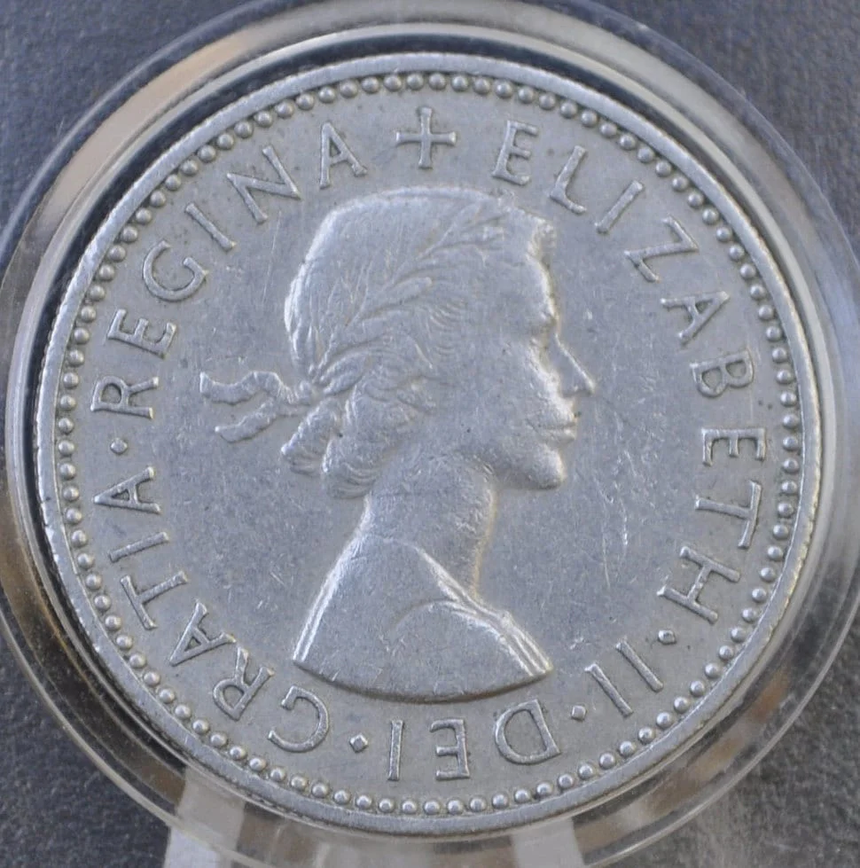 1960 Great Britain One Shilling - Great Condition - Queen Elizabeth - 1 Shilling 1960 UK Coin - Great for Crafts, Jewelry, Collections - Image 2