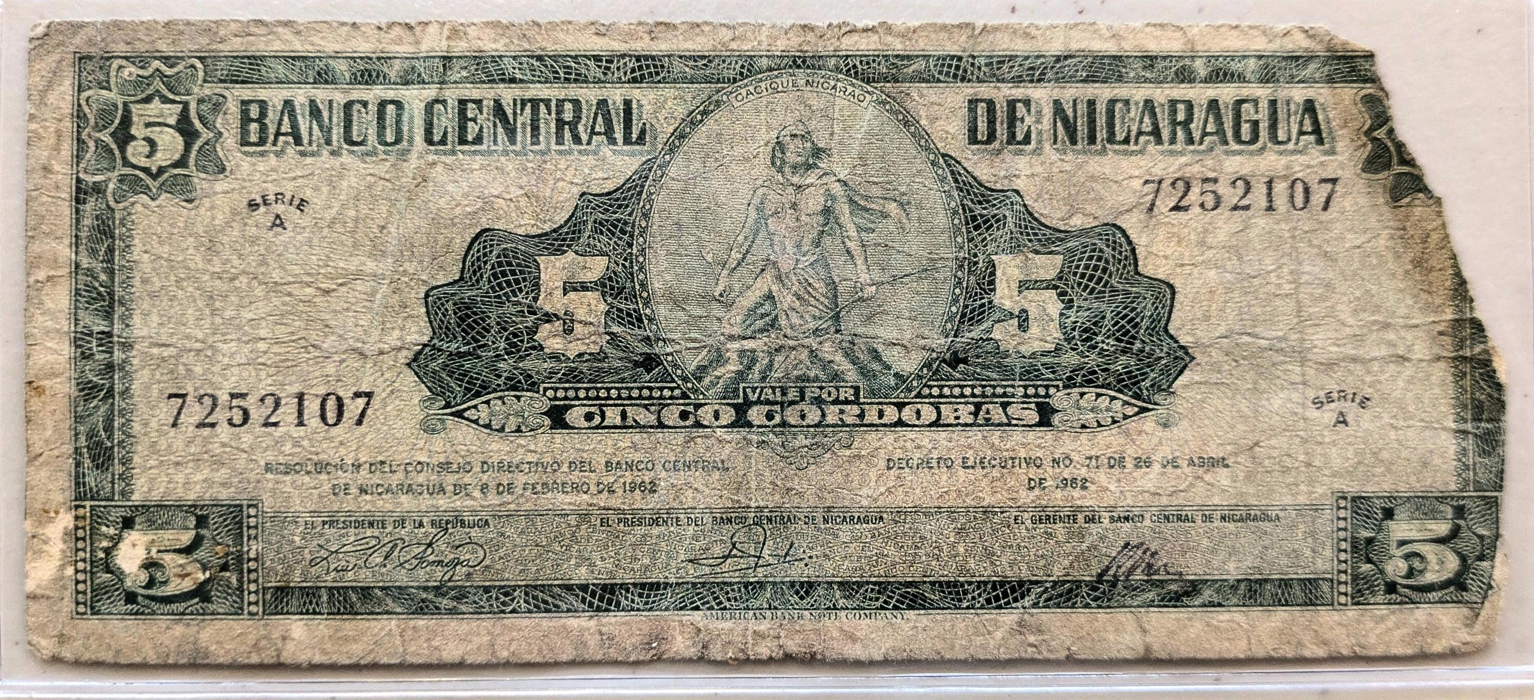 1962 Central Bank of Nicaragua 5 Cordobas Note - Series A - Choose by Grade - 1962 Nicaraguan Cinco Five Cordobas Banknote - P#108a - Image 5