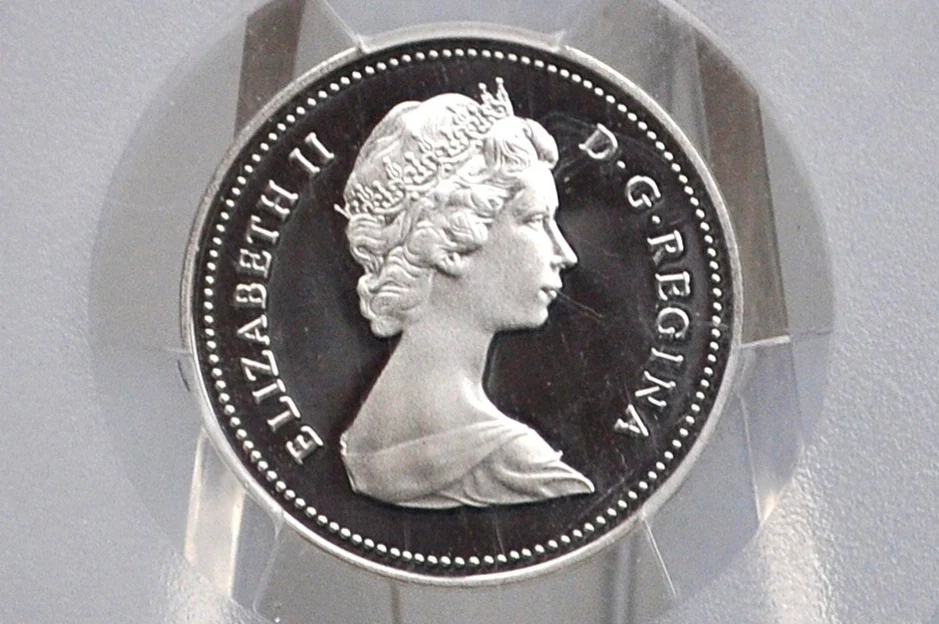1981 Canadian 5 Cent - Graded PR69 Deep Cameo Proof - 5 Cent Canada 1981 - Queen Elizabeth II - - Image 2