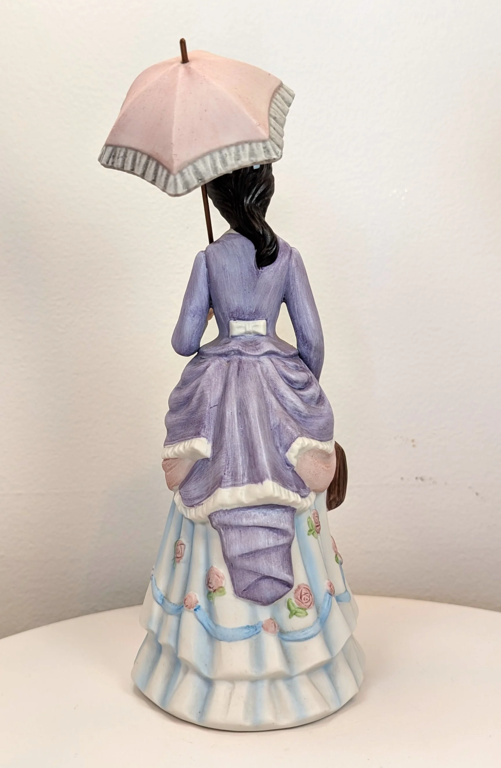 1978 Avon Mrs. Albee Award Porcelain Figurine - Rare First Year - Like New, No Box - Avon Presidents Club Award 1978 - Image 2
