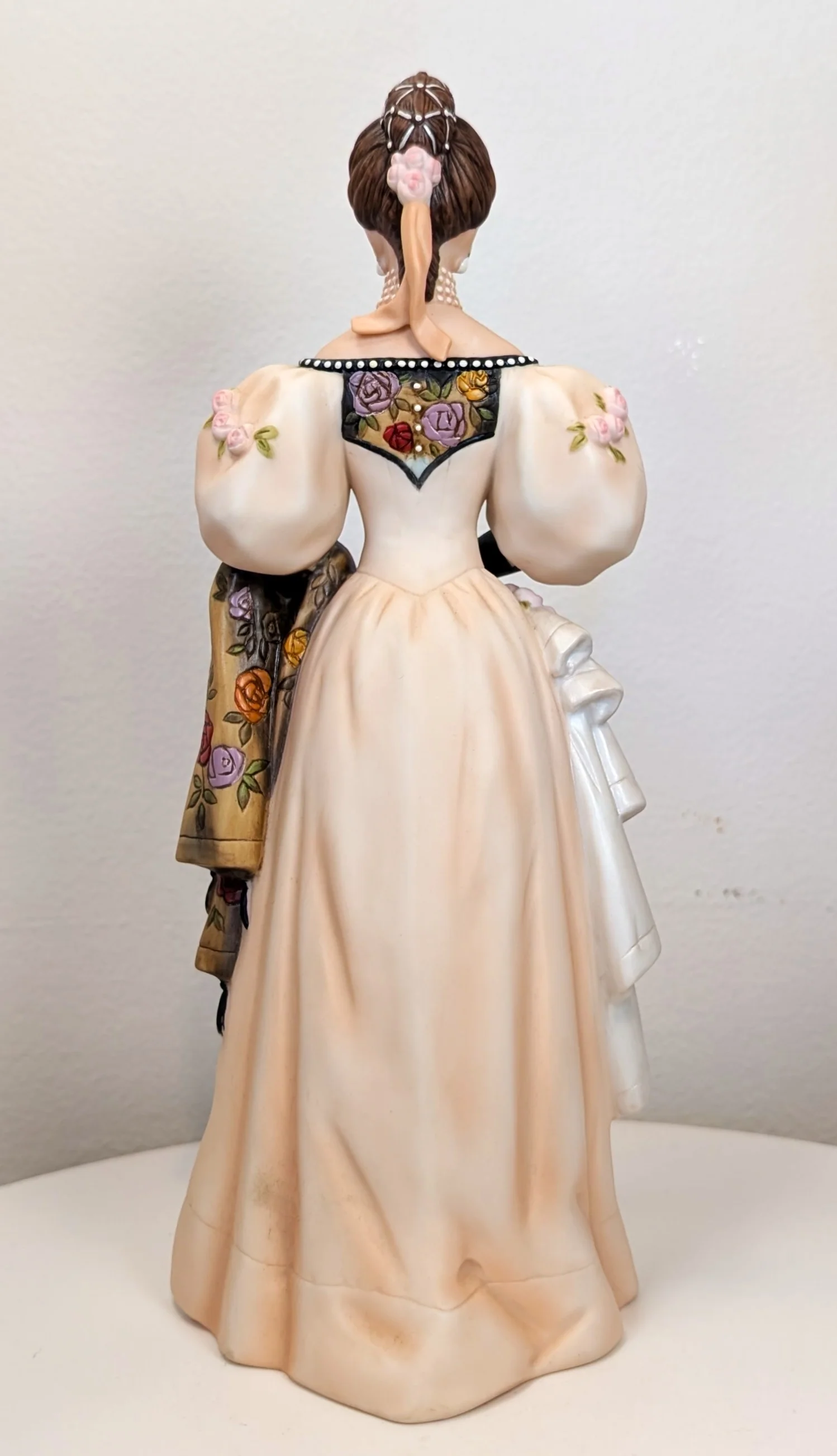 2000 Avon Mrs. Albee Award Porcelain Figurine - Grandfather Clock - Like New, No Box - Avon Presidents Club Award 2000 - Image 3