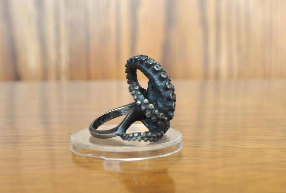 Amazing Hand Crafted Peggy Skemp Sterling Silver Octopus Tentacle Sculpture Ring - Size 6.75 - 925 Octopus/Squid Ring - Image 4