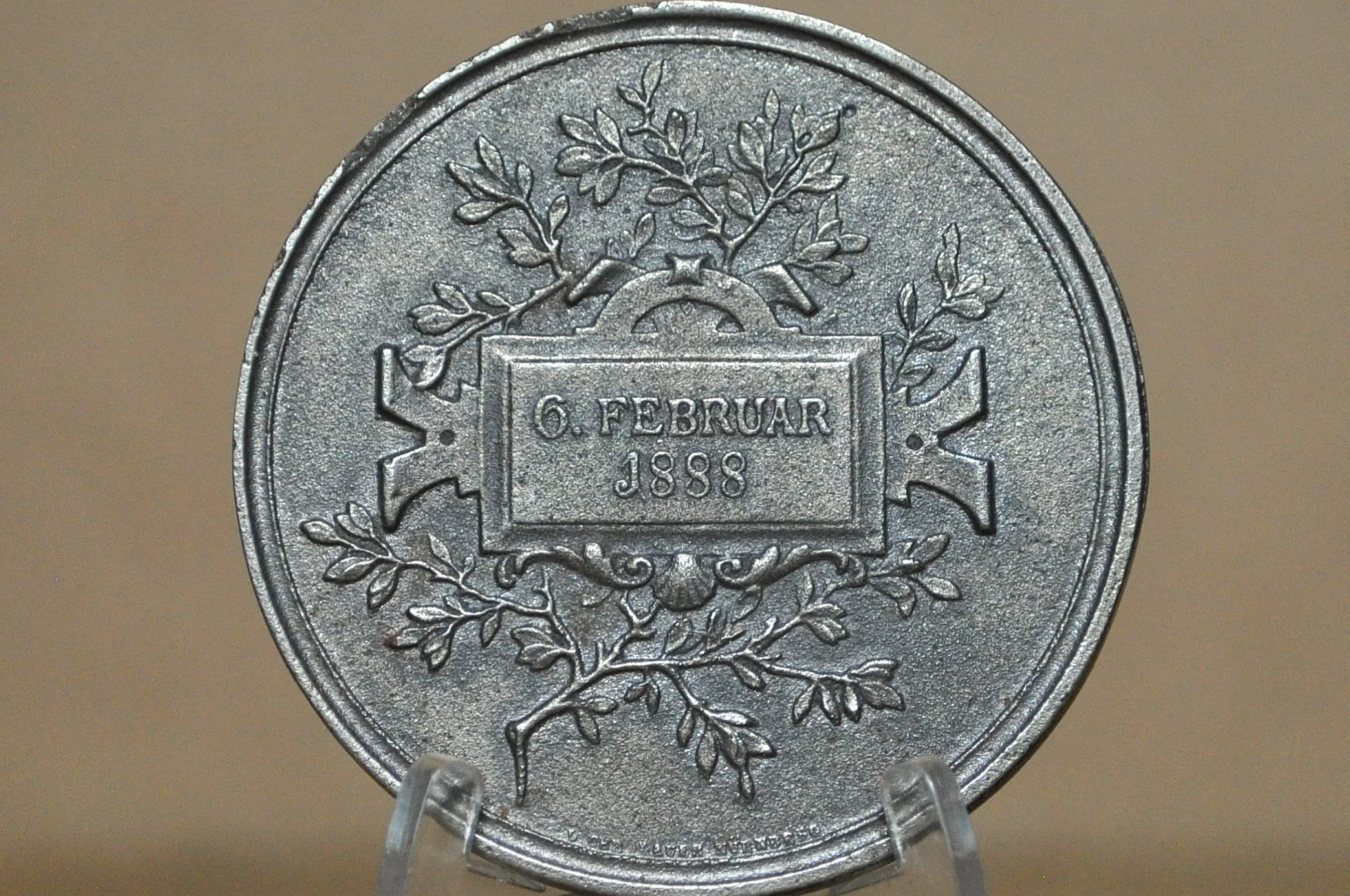 Otto Von Bismarck 1888 Bronze Medallion February 6th Reichstag Speech Rare Scene Variant - Rare Historic Medal of Otto Von Bismarck Speech Depiction Commemorative Token - Image 2