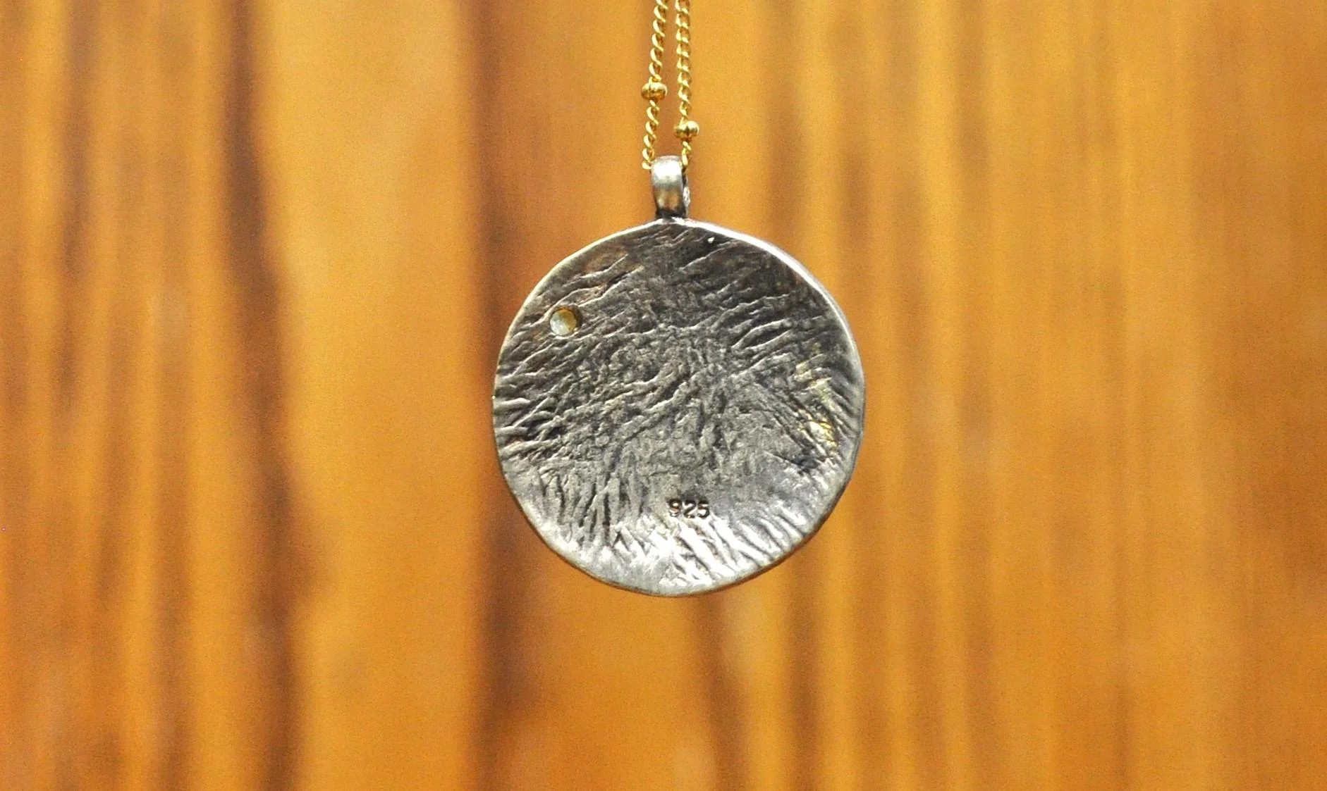 Antique Satya 925 Gold Tone Silver Pendant Necklace - Sterling Silver Satya Pendant Necklace - Missing Working Clasp - Image 3
