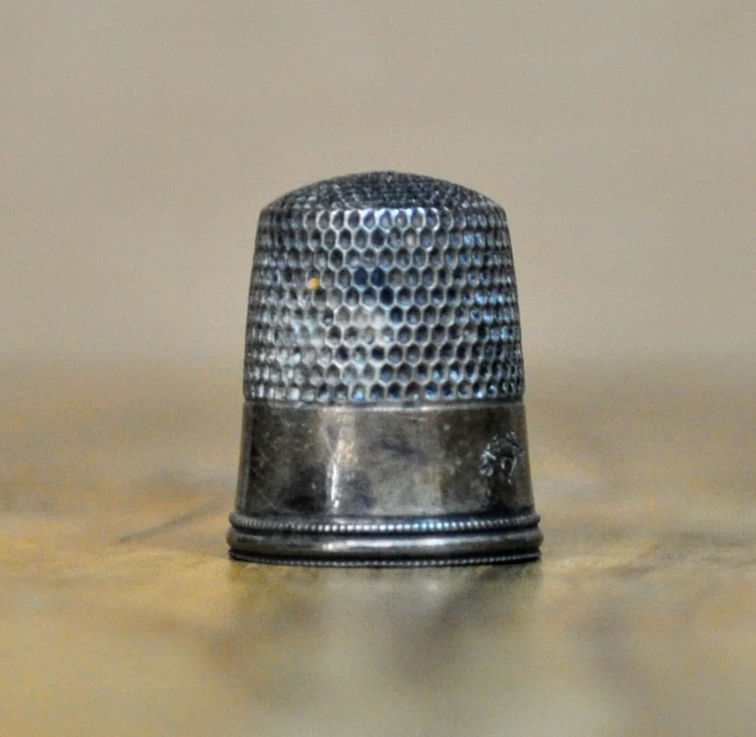1880s Sterling Silver Simons Bros Co. Quaker Thimble - Size 7 - Small Maker's Mark - Antique Simons Bros Sterling Silver 925 Quaker Thimble - Image 2