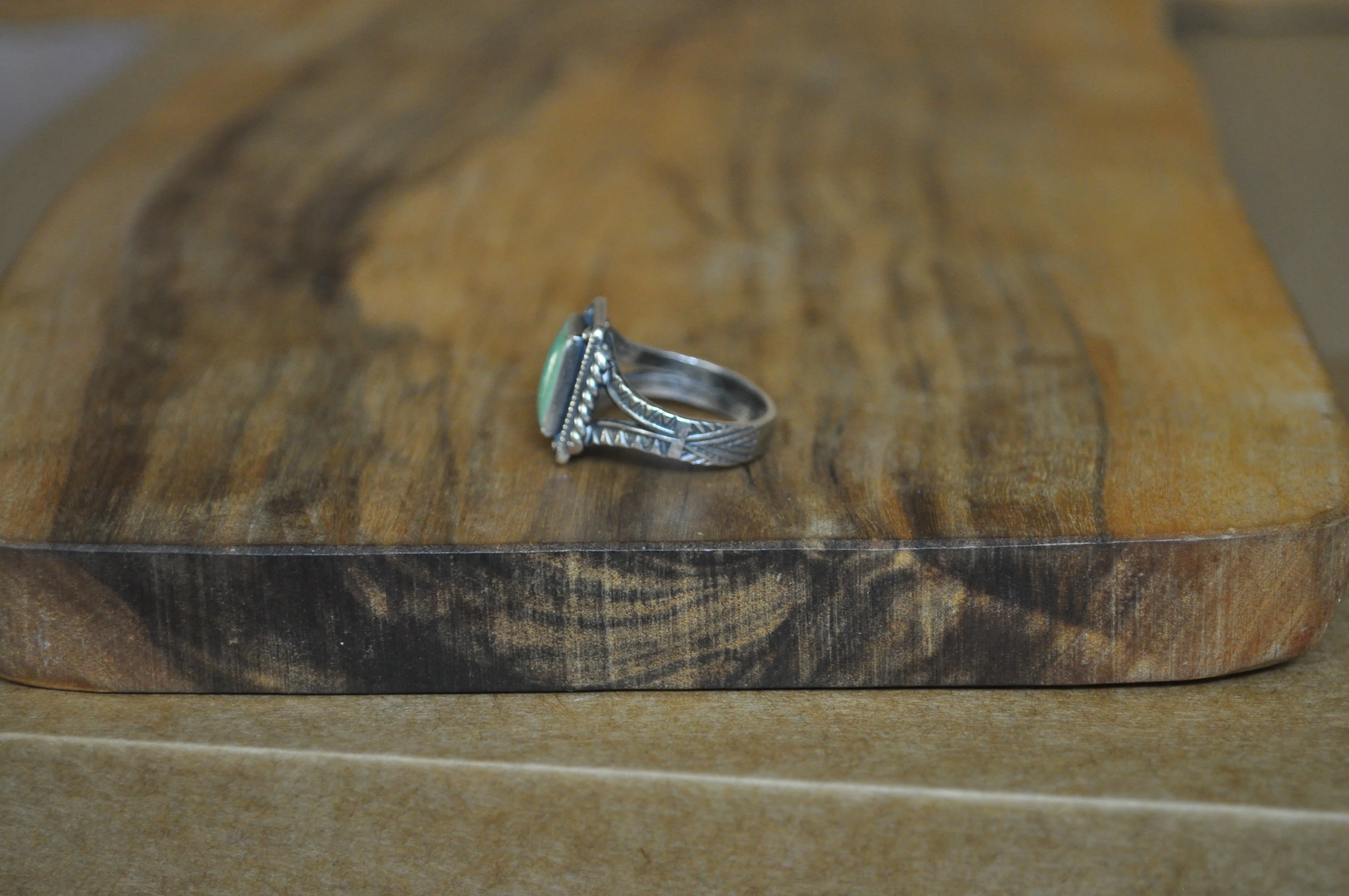 Art Deco Green Turquoise Ring - Size 7 - Tested Sterling Silver - Native American Jewelry - Image 2