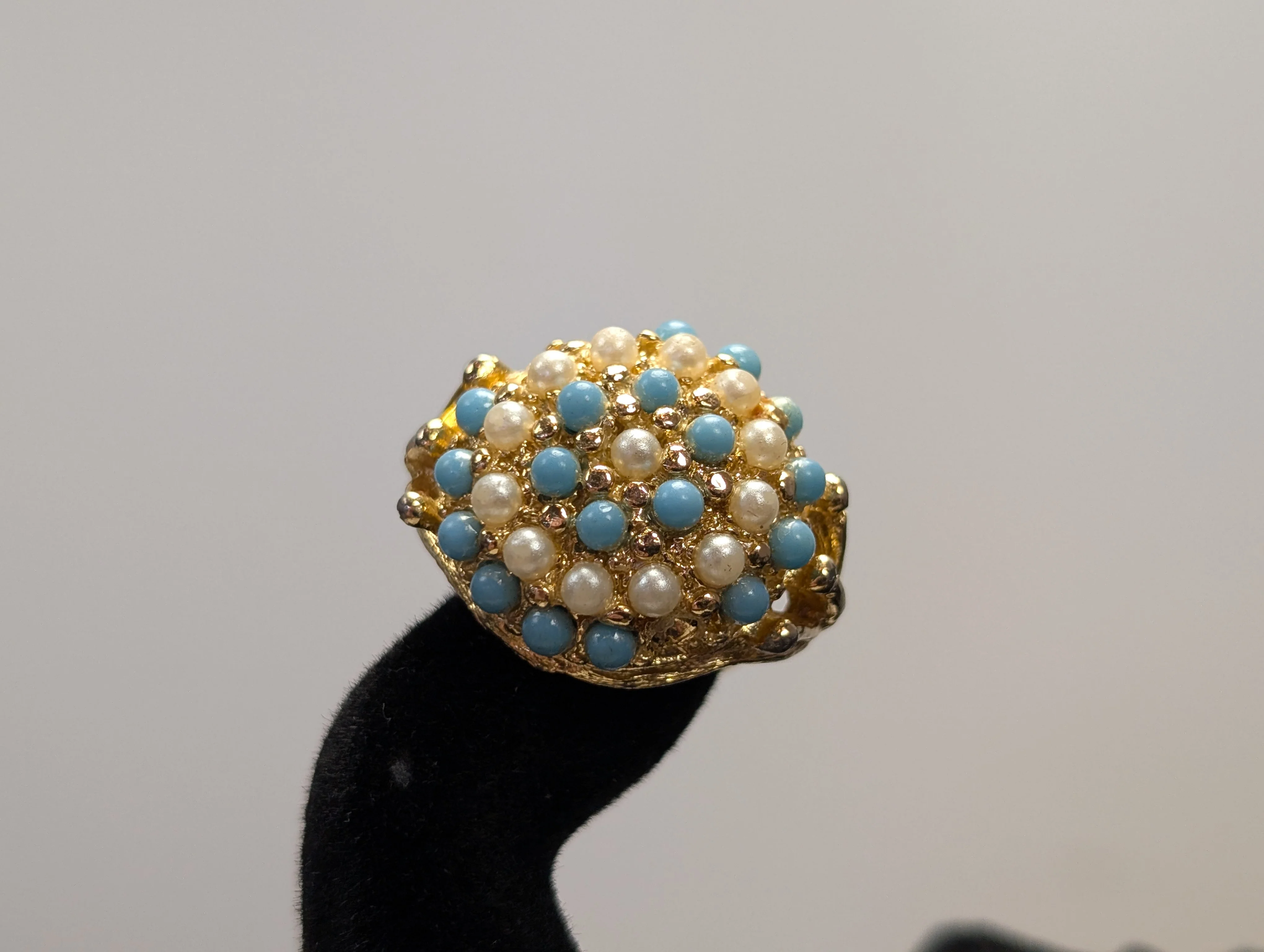 Vintage 1968 Sarah Coventry Ocean Star Ring - Size 4 - Turquoise Faux Pearl Sarah Coventry Ring - Image 2