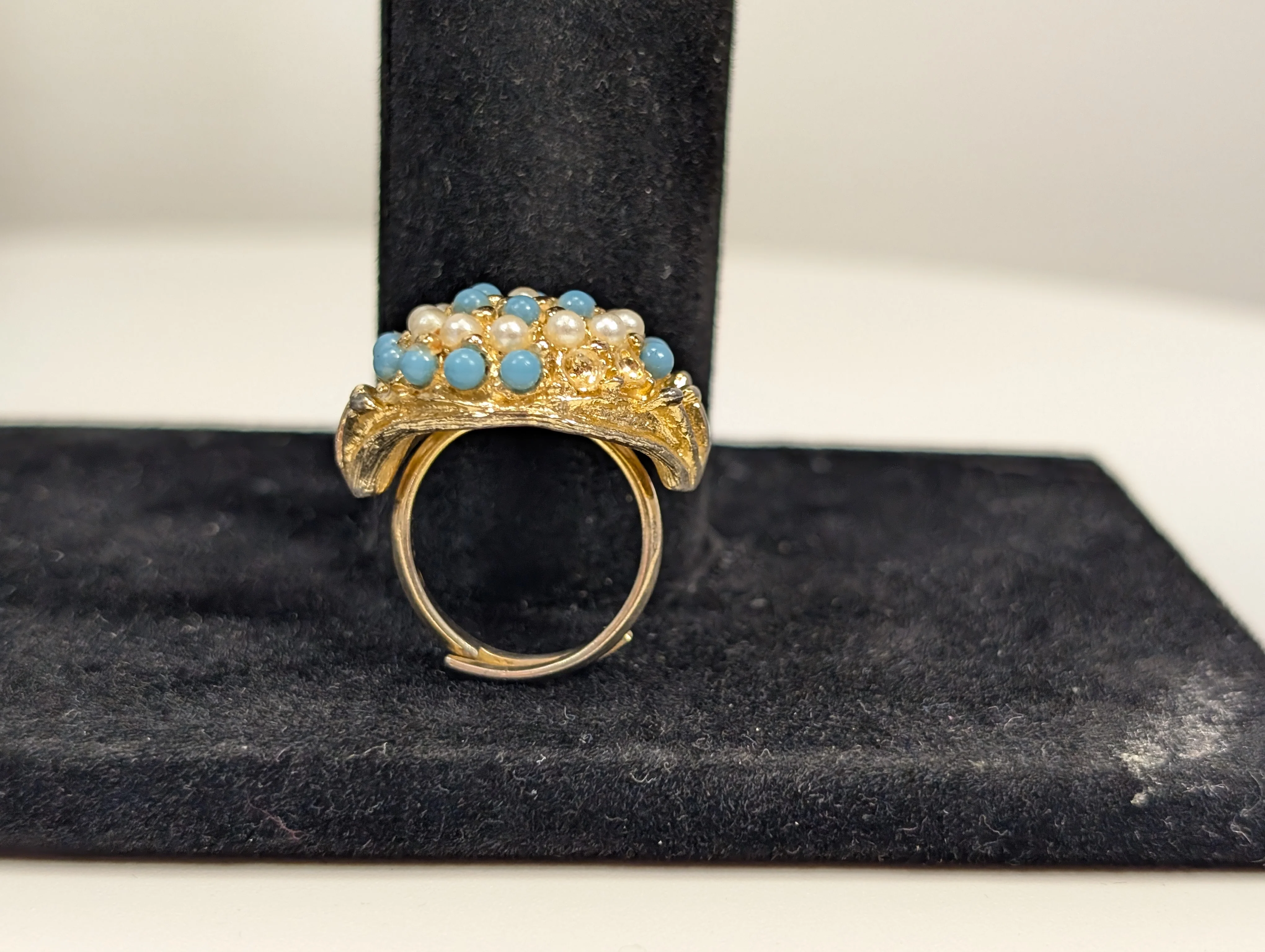 Vintage 1968 Sarah Coventry Ocean Star Ring - Size 4 - Turquoise Faux Pearl Sarah Coventry Ring - Image 7