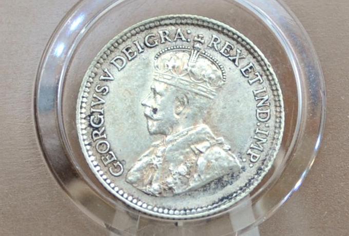 1918 Canadian Silver 5 Cent Coin - Choose by Coin / Grade - King George - Canada 5 Cent Sterling Silver 1918 Canada - Image 2