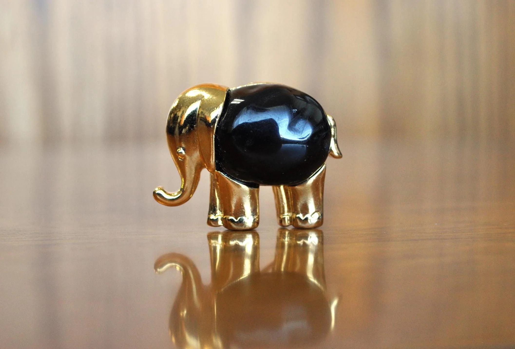 Cute Kenneth Jay Lane Gold and Black Tone Elephant Brooch - Kenneth Jay Lane Elephant Brooch - Gold and Black Tone Elephant Brooch - Image 2