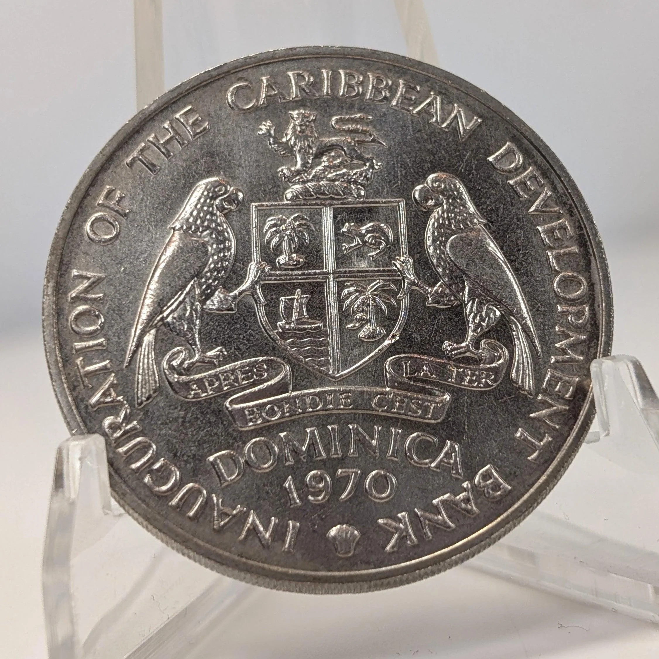 Rare UNC 1970 Dominica $4 Four Dollar Coin - KM# 11 - Queen Elizabeth II - Inauguration of the Caribbean Development Bank - Image 3