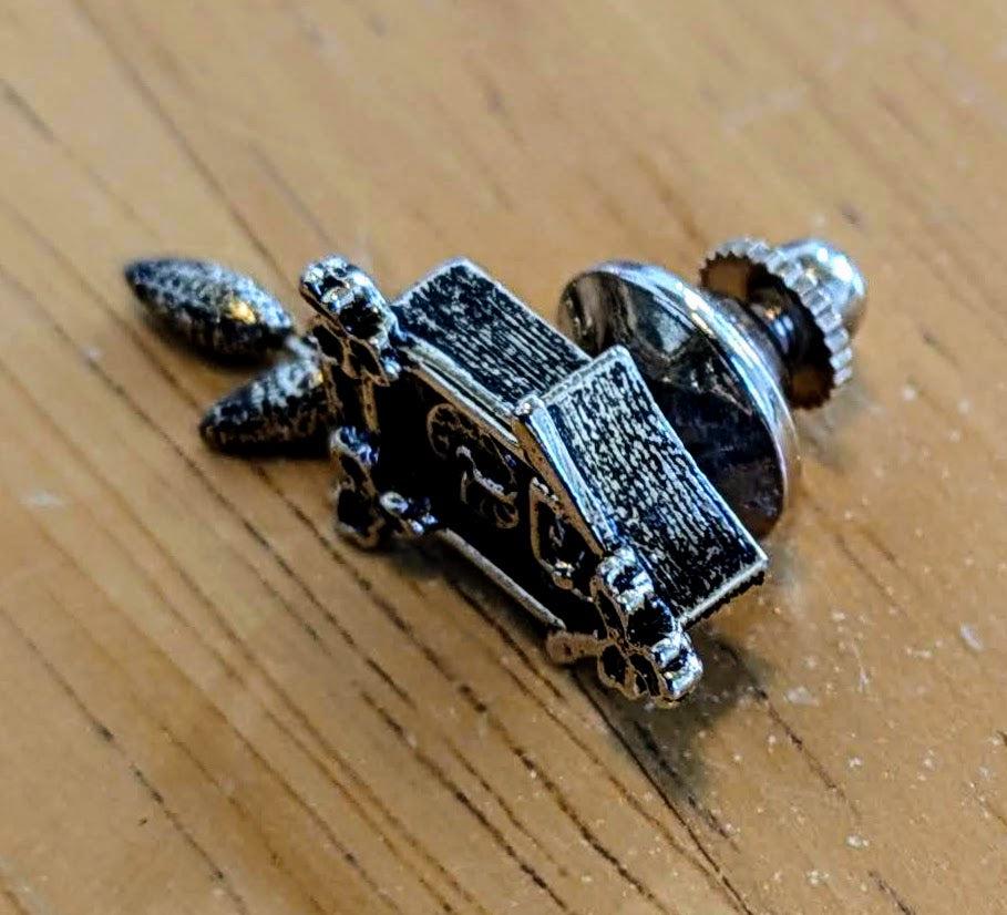 Adorable 1981 Avon Goldtone "Cute Cuckoo" Clock Tie Tack Lapel Pin - 1980s Avon Novelty Piece - Vintage Avon Cuckoo Clock Tie Pin - Image 3