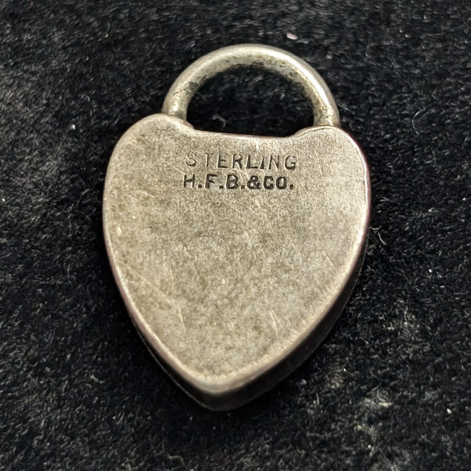 Vintage H.F.B Co Sterling Silver Heart Lock and Key Pendant With Working  Padlock Mechanism Barrows Co., H.F. N. Attleboro Mass. - Image 2