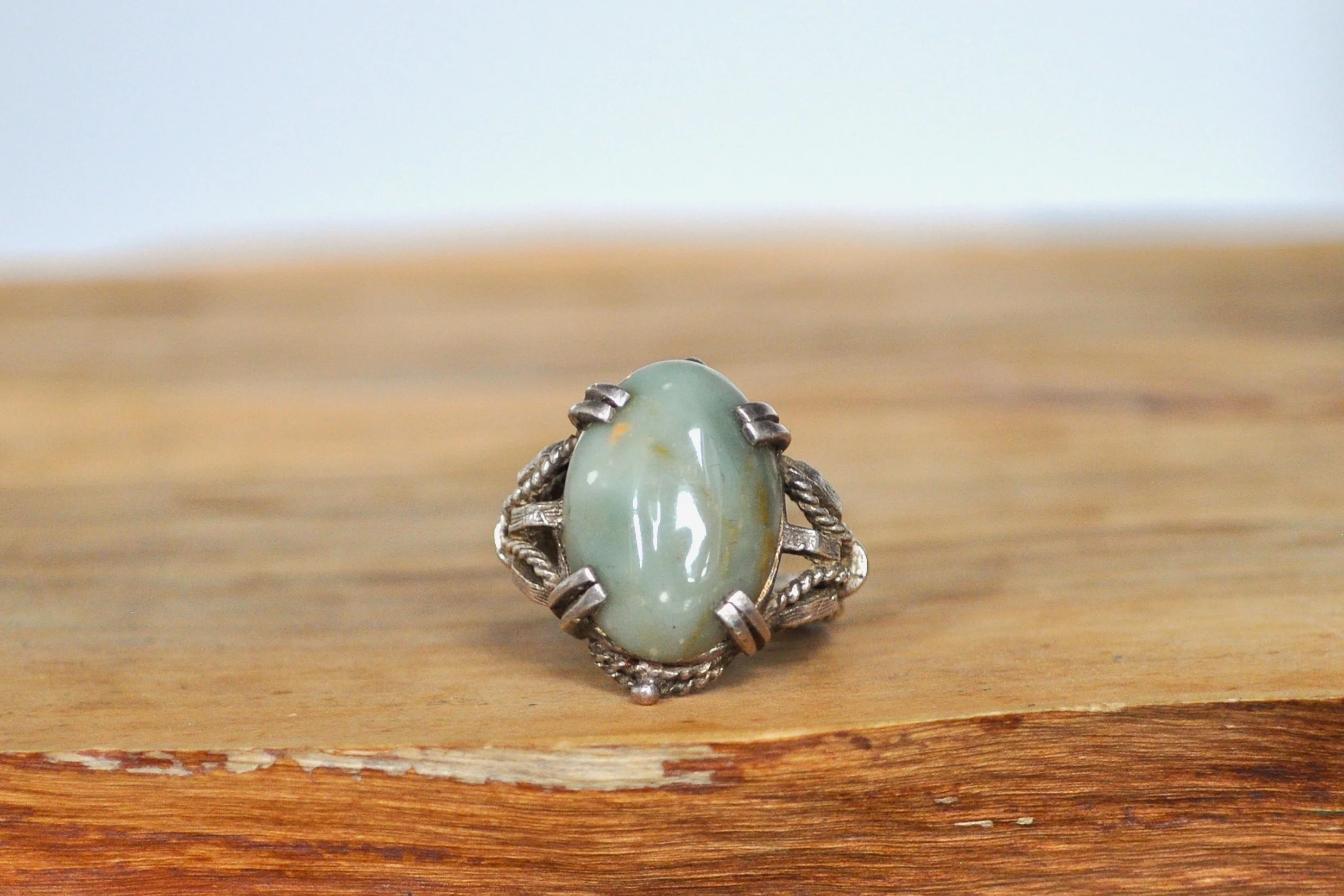 Rare Sterling Silver Milky Jade Coiled Design Ring - Size 5 - Reshaped to Fit Regularly - Stamped Sterling - Image 6