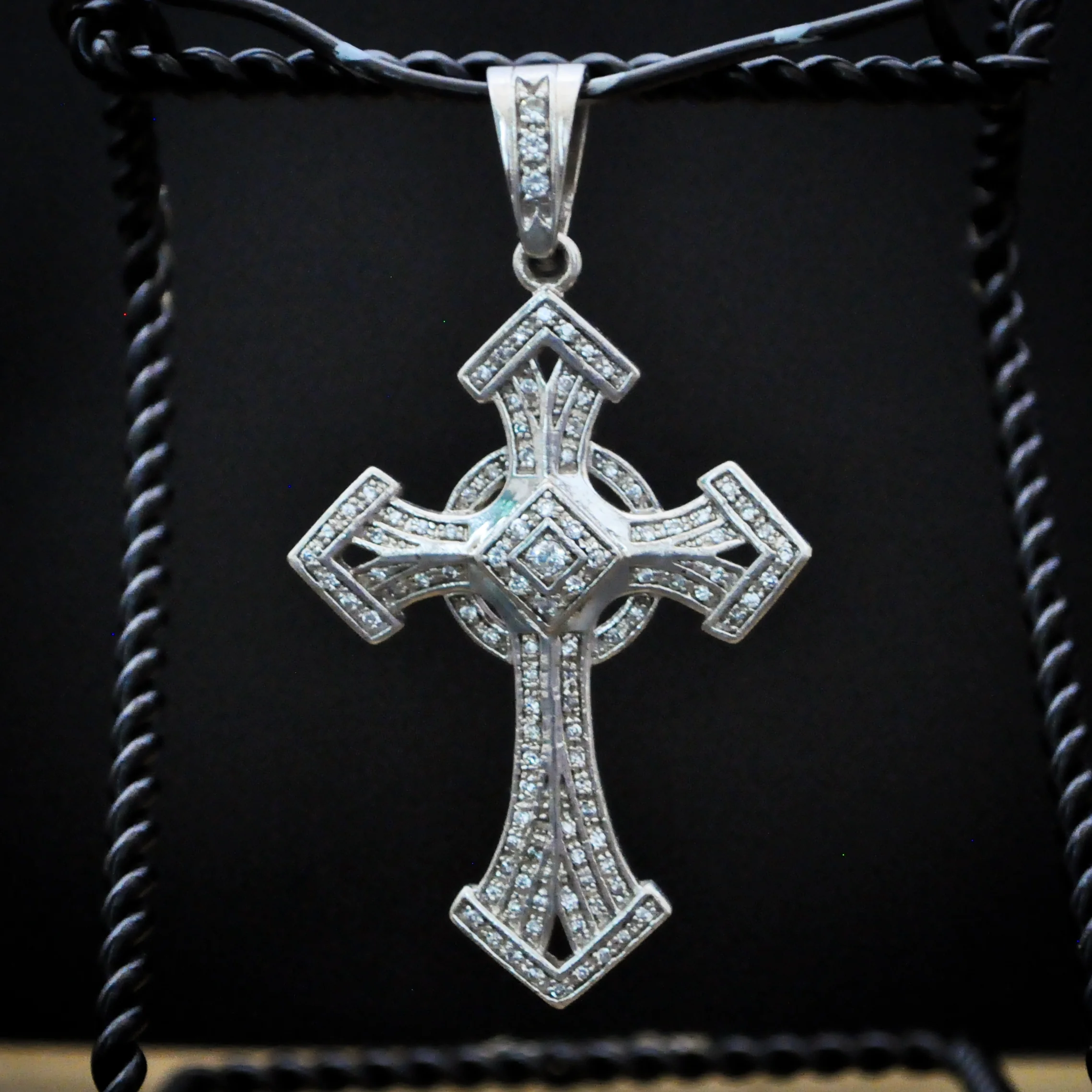 Solid Sterling Silver Gothic Cross Necklace 32g Extra Large Pendant - Large 925 Silver Gothic-Style Cross Charm - Image 2