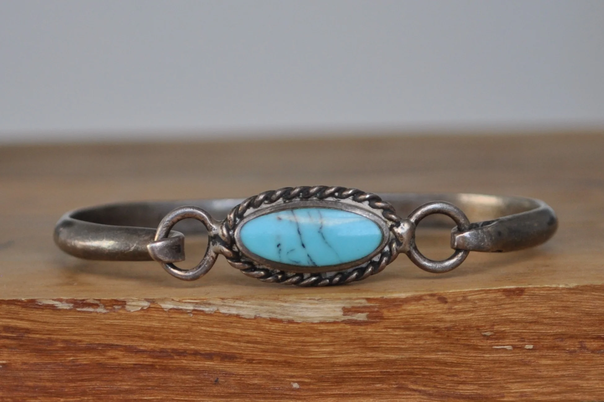 Mexican Sterling Silver Oval Cut Turquoise Cuff Bracelet – Stamped and Tested Sterling Silver - Native American Jewelry - Image 5