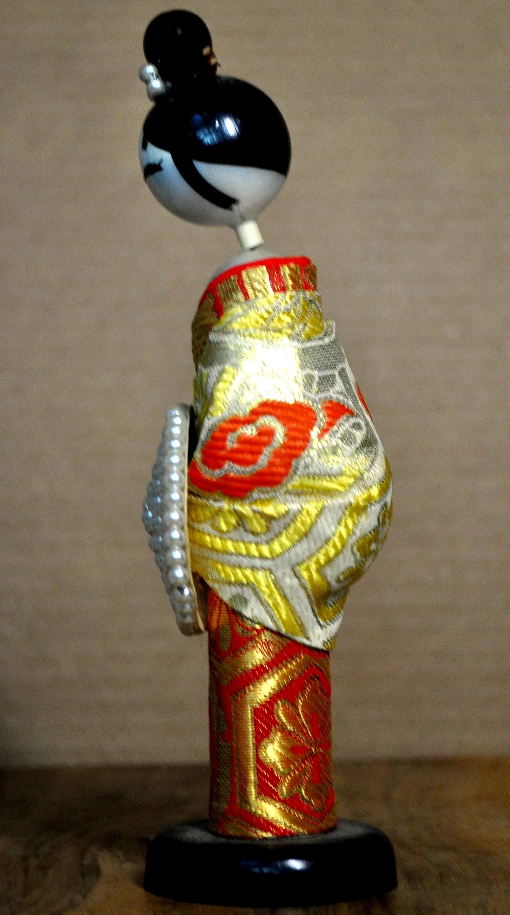 Antique Japanese Kokeshi Doll Hand Painted Faux Pearls - Japanese Kokeshi Vintage Handmade Doll - Image 2
