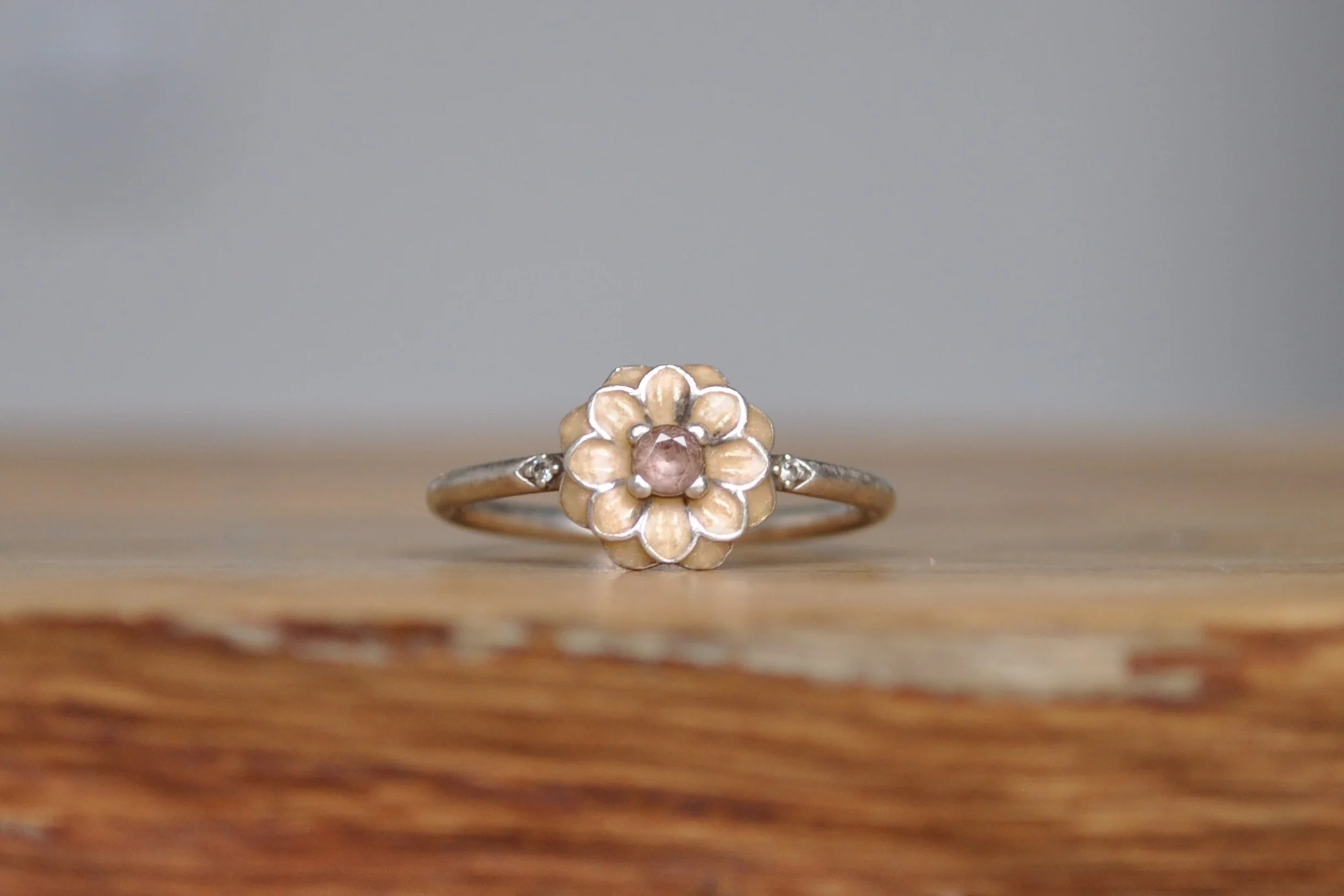 Pandora Silver Cream Enamel Blooming Dahlia Ring - Size 7 - Signed Pandora - Stamped and Tested Sterling Silver - Retired Pandora Jewelry - Image 2