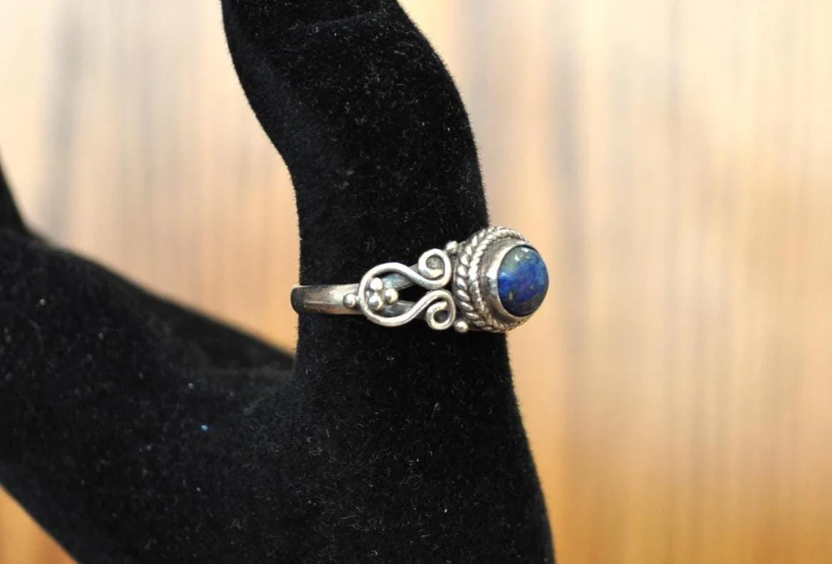 Rare Jonber Sterling Silver 925 Lapis Lazuli Circle Ring - Size 6 - Decorative Scroll and bead Design Ring - Image 2