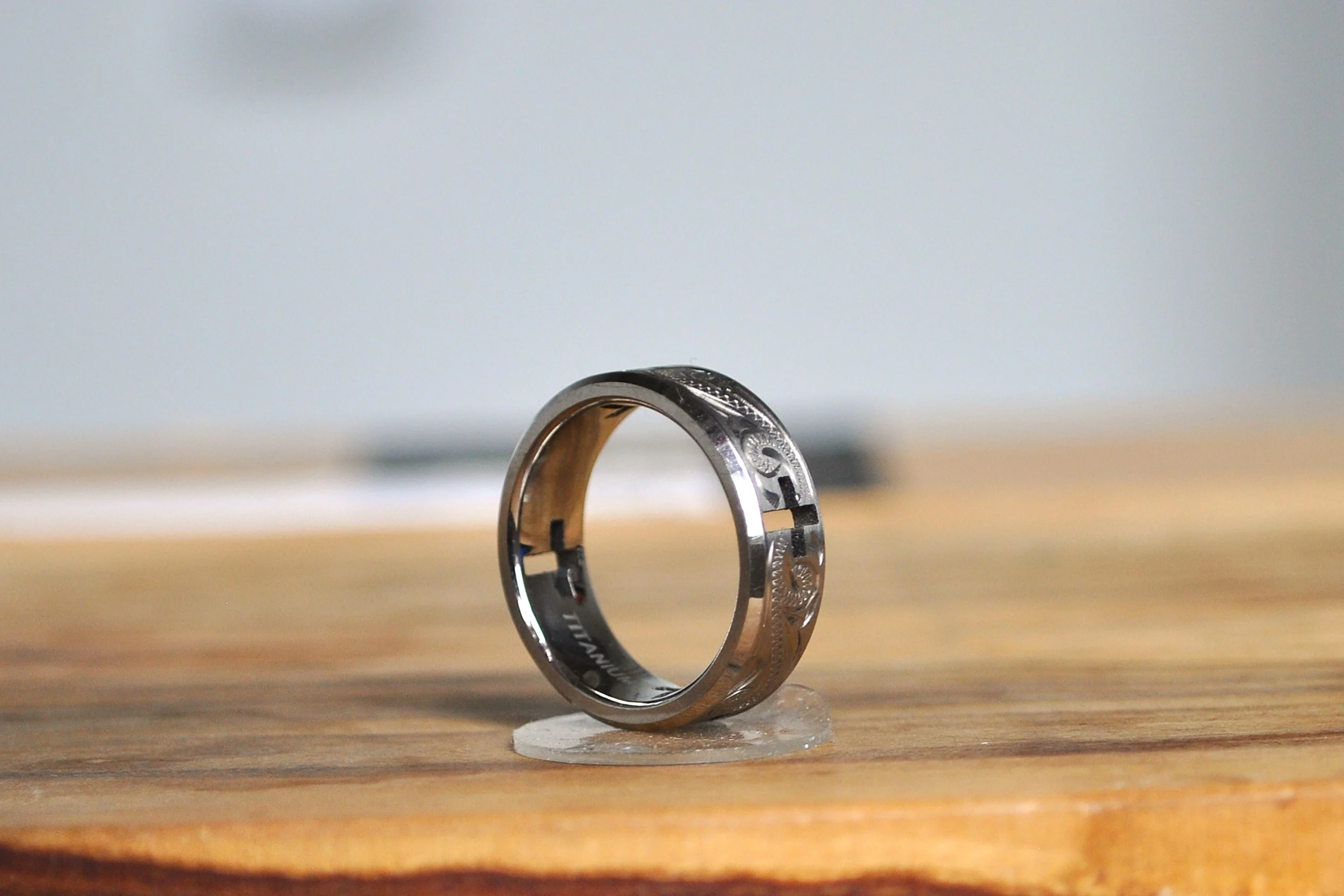 Beautiful Titanium Hollow Cross Cutout Floral Design Faith Ring - Size 7.5 - Titanium Cross Cutout Faith Ring - Cross Faith Ring - Image 3