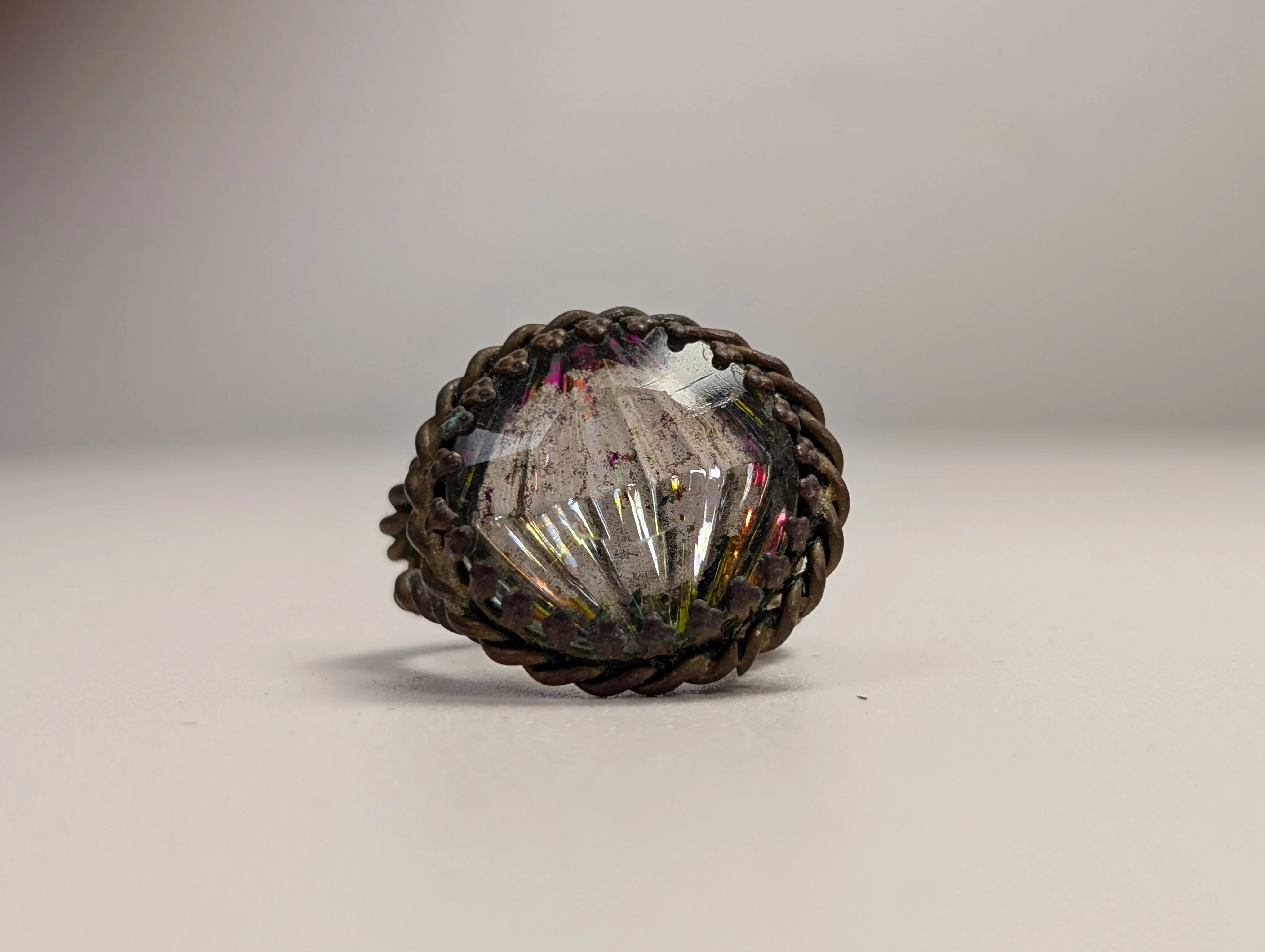 Glistening West Germany Brass Art Glass Twist Split Shank Ring - Size 5/6/Adjustable - Rainbow Glass Effect - Image 4