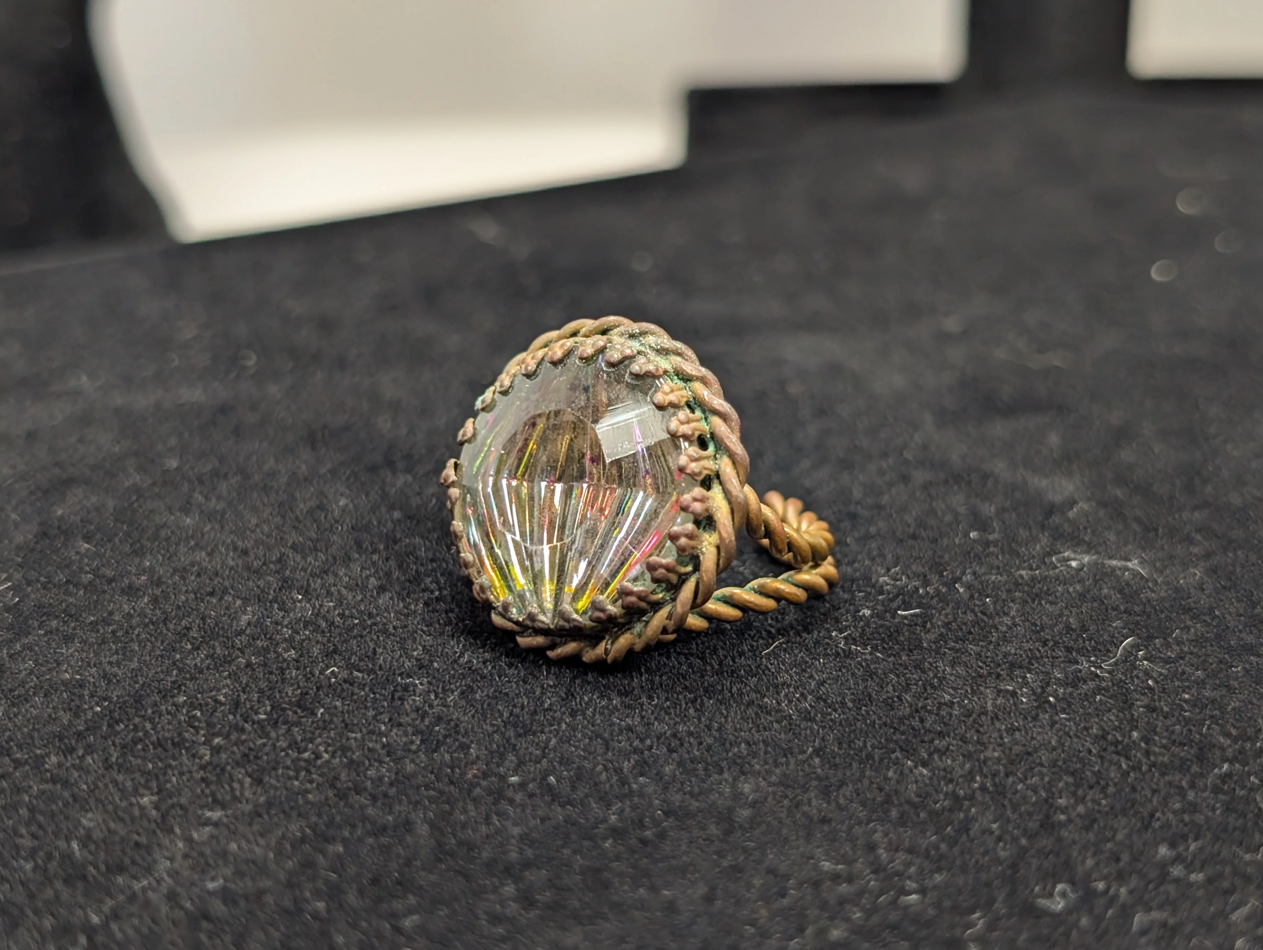 Glistening West Germany Brass Art Glass Twist Split Shank Ring - Size 5/6/Adjustable - Rainbow Glass Effect - Image 6