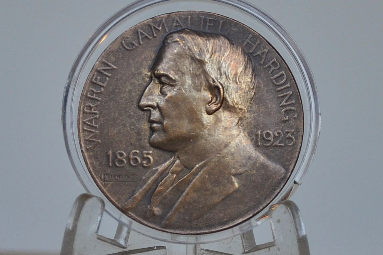 1926 Warren G Harding Memorial Medal - Bronze - Harding Memorial Marion Ohio Token - Marion, Ohio 1865-1923 - Stone Laid 1926 - Image 3